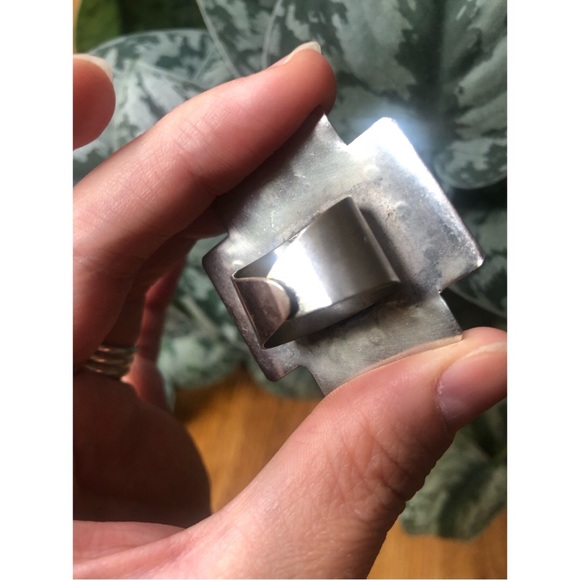 Unique Silver and Turquoise Ring! - Picture 8 of 9
